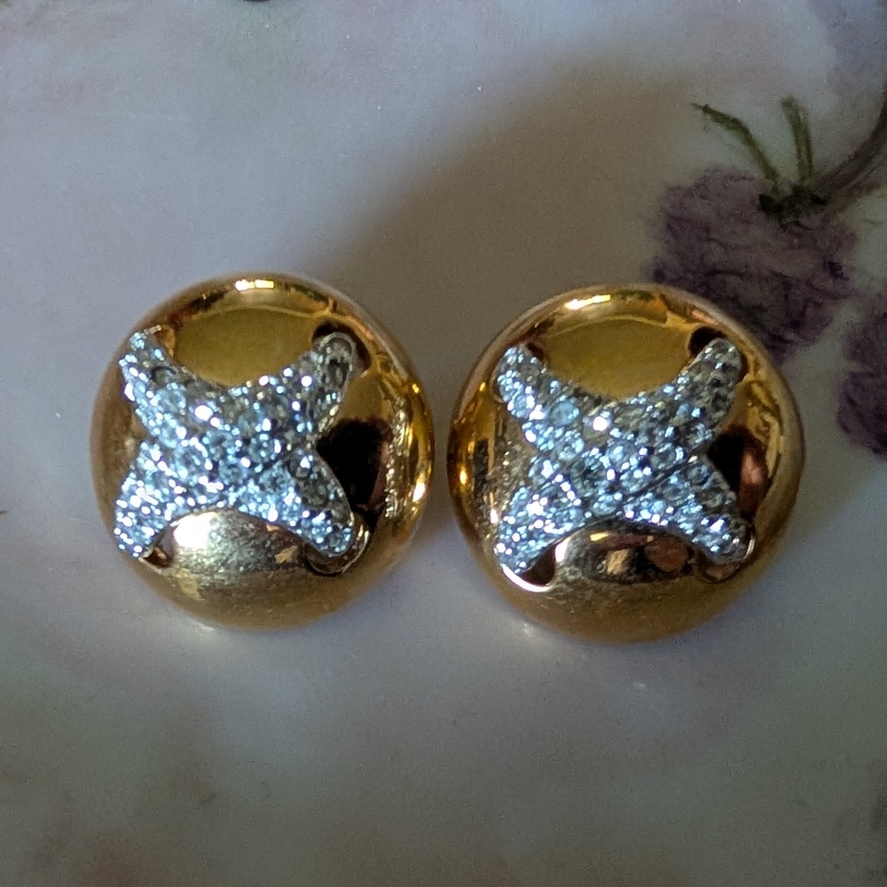 Elegant Swarovski Gold Tone Clip Earrings